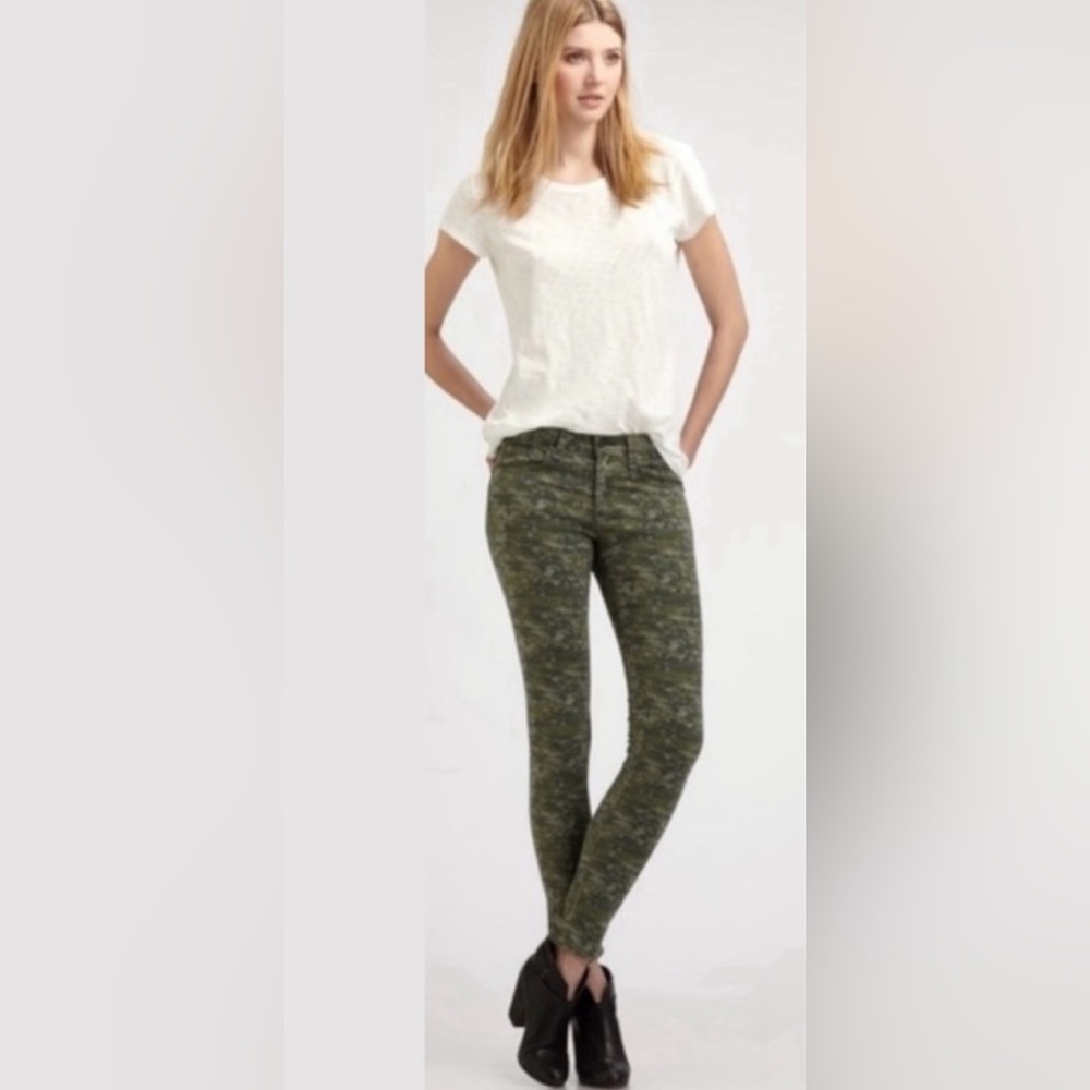 NWOT- Rag‎ & Bone- Camo Jean- 27
